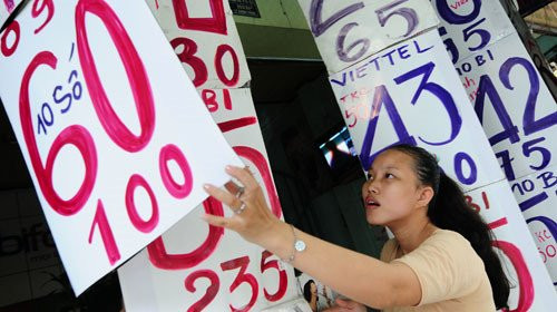 Dang ky SIM phai chup anh: Co nuoc con lay van tay hinh anh 1