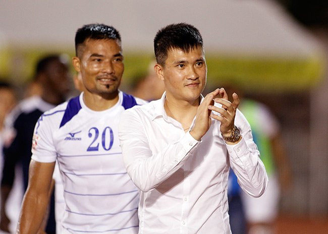 HLV đội TP HCM: "Công Vinh muốn nói gì thì kệ…" - 2