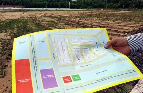 Một số dự án đất nền tha hồ chém gió về quy hoạch 21 hecta vùng phụ cận quanh sân bay để bán đất nền. Ảnh: Phước Tuấn