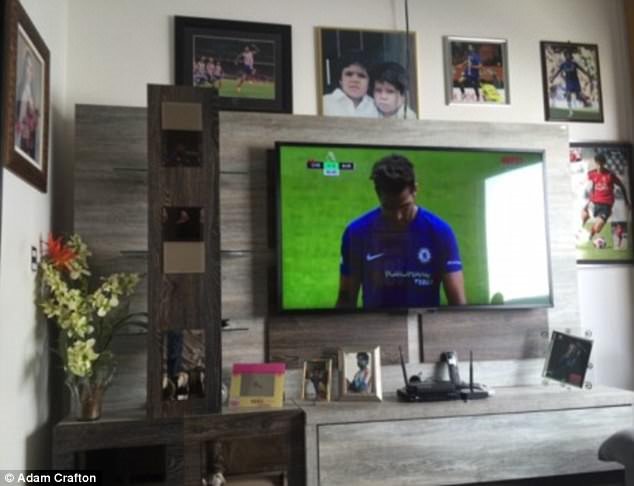 Diego Costa: ‘Chelsea xem toi nhu toi pham’ hinh anh 3