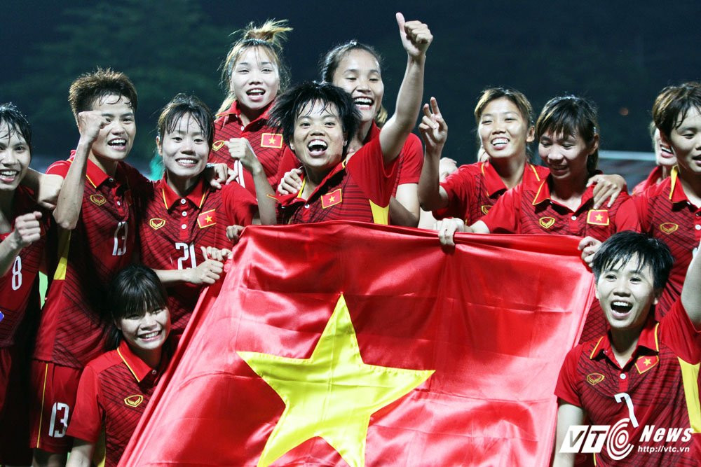 nu Viet Nam-vodich-01