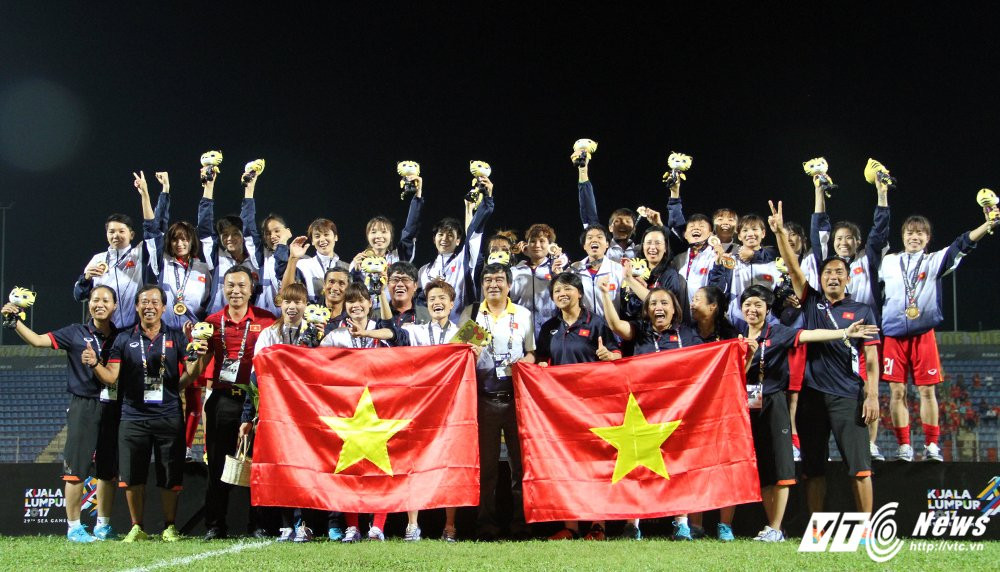 nu-VIetNam-vodich-03 3