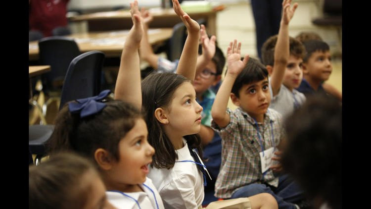 Khai giang nam hoc moi o My nhu the nao? hinh anh 7