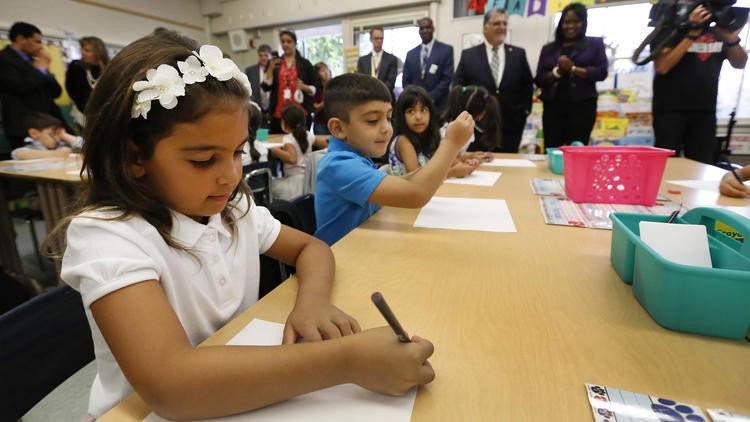 Khai giang nam hoc moi o My nhu the nao? hinh anh 8