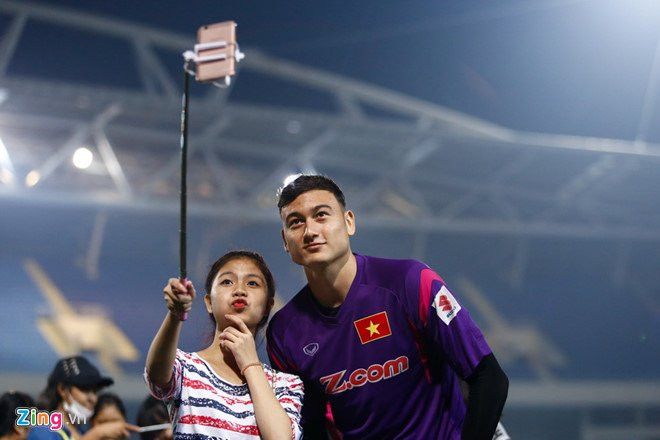 Dang Van Lam: 'Toi roi Hai Phong de dam bao an toan' hinh anh 2