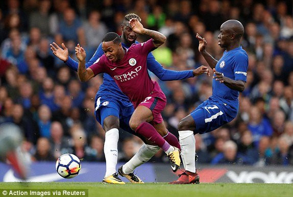 1506789543715_lc_galleryImage_Soccer_Football_Premier_L