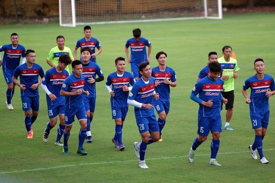 Các tuyển thủ đang nỗ lực hết mình để thể hiện trước sự chứng kiến của tân HLV trưởng Park Hang-seo