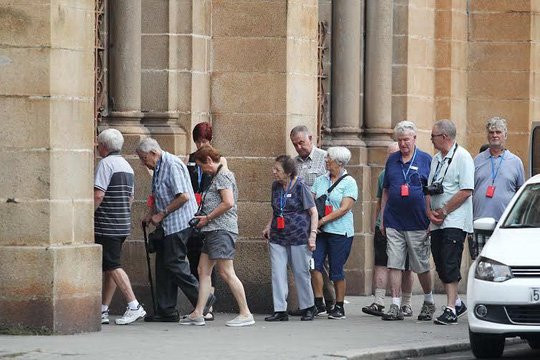 Thu phí du khách: UBND TP HCM phê bình giám đốc Sở Du lịch - Ảnh 1.