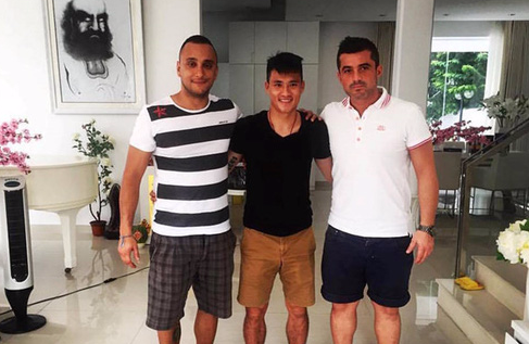 Con trai HLV Calisto gặp Công Vinh: Vụ Miura bất thành? - Ảnh 2.