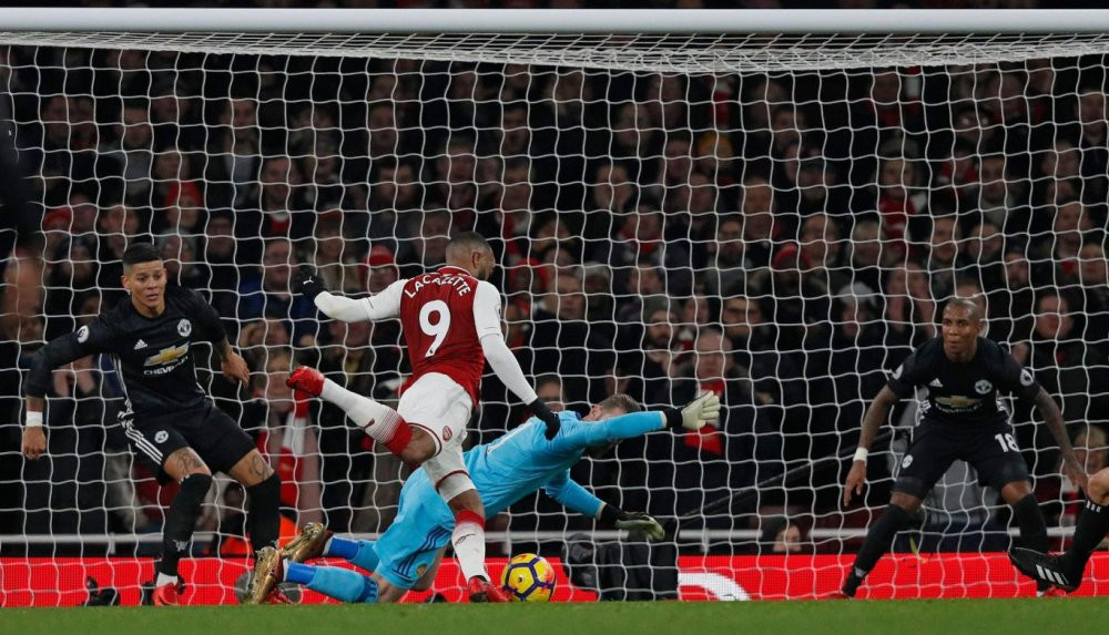 lacazette arsenal mu2 9