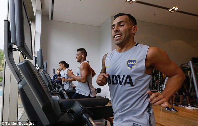 Bo chay khoi Trung Quoc, Tevez tro ve mai nha xua hinh anh 1