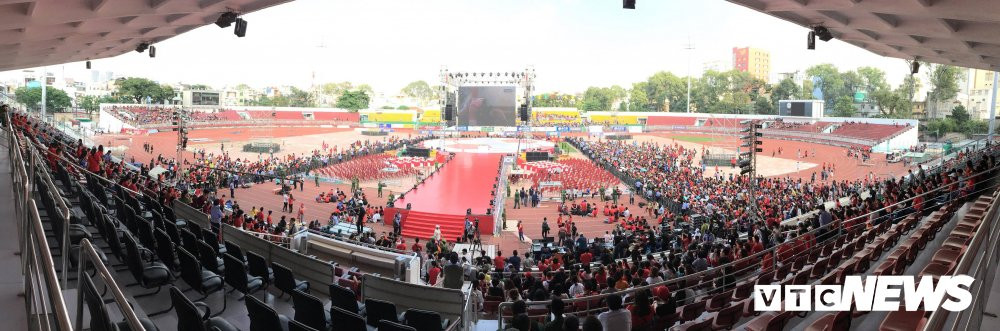 27746345_1195668373901340_79563935_o 10