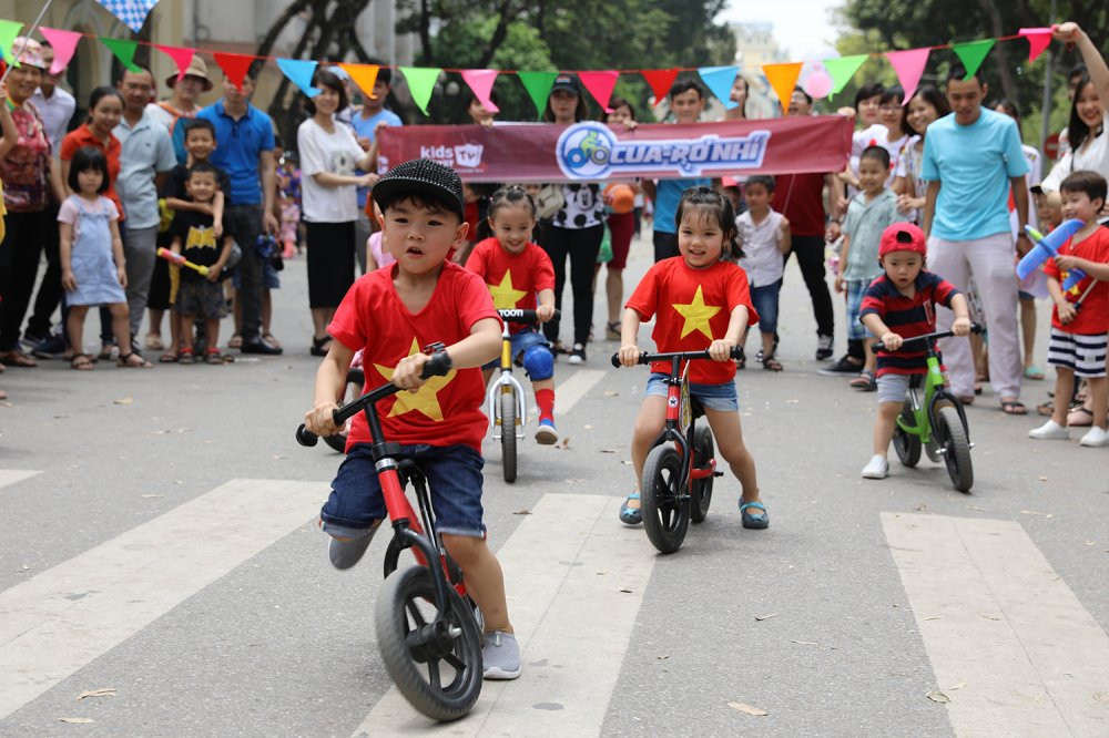 Cua-ro nhi pho di bo 2