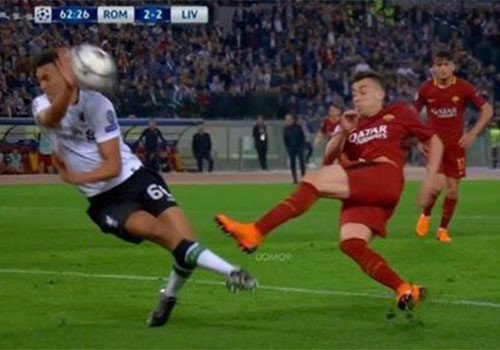 Ban ket luot ve Champions League va dau an den tu trong tai hinh anh 3