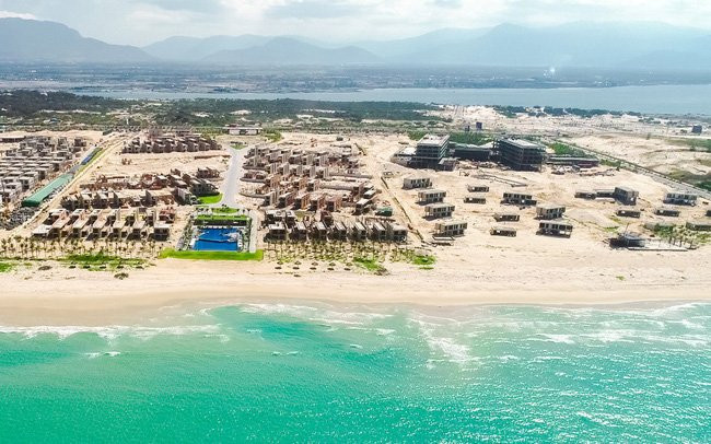 photo1527056279877-15270562798792044881074 5