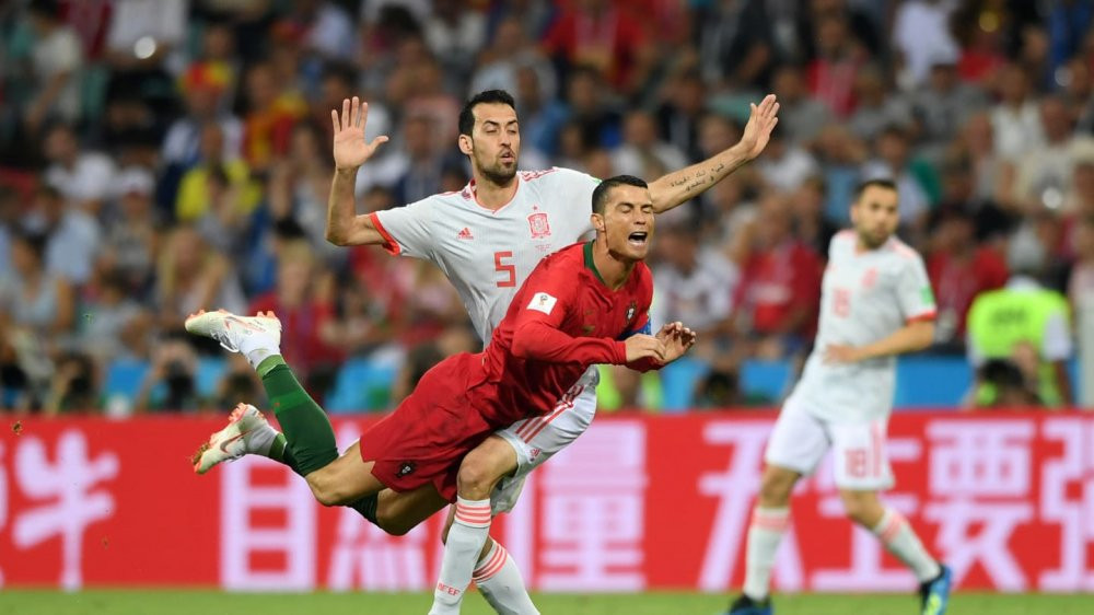 ronaldo busquets bo dao nha tay ban nha 21