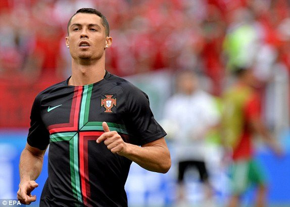 ronaldo bo dao nha maroc (1) 5