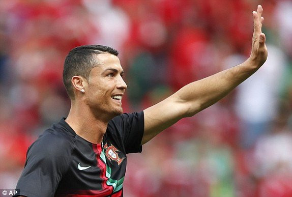 ronaldo bo dao nha maroc (2) 5