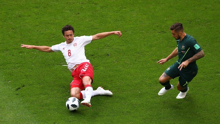 australia dan mach 13