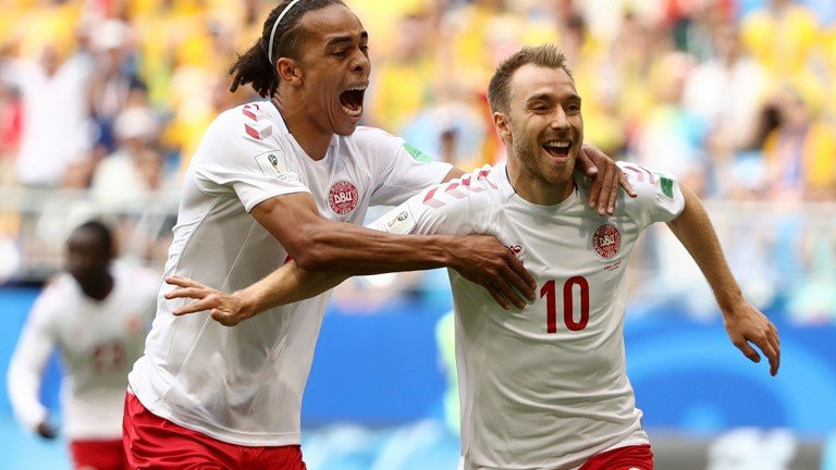 australia dan mach 8