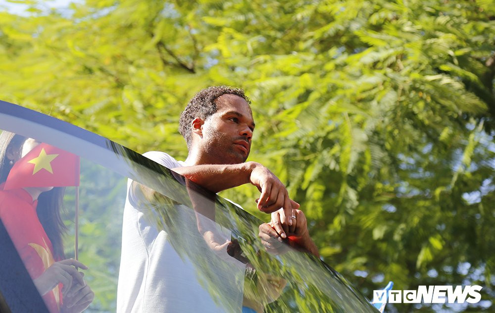 quang-hai-mancity-3 4