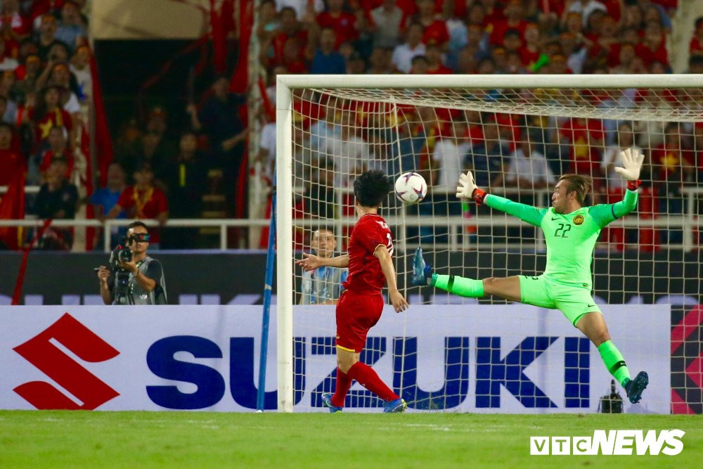 truc tiep aff cup 2018 viet nam malaysia 7