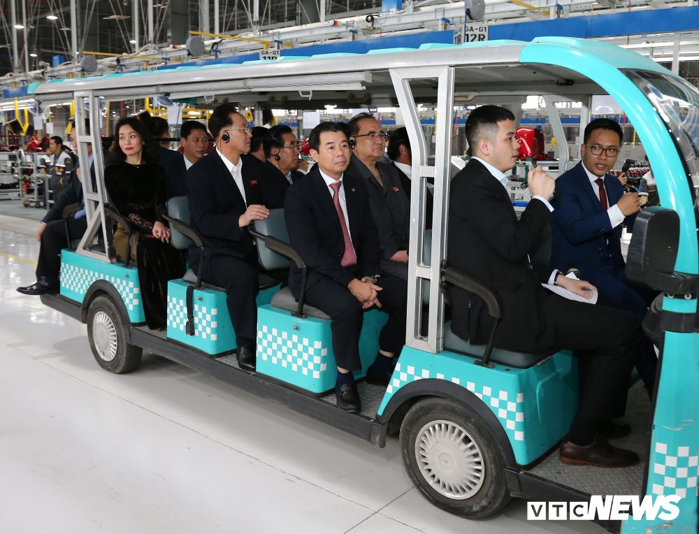 lanh dao trieu tien 8