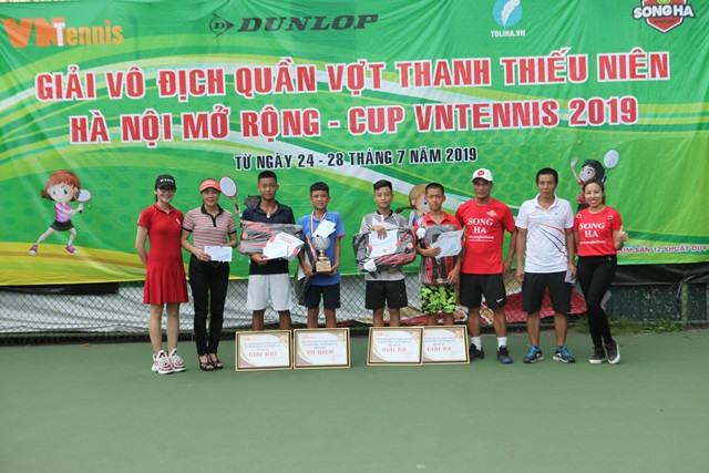 Trao giai noi dung U13 A 6