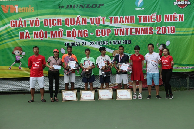 Trao giai noi dung U16 A 10