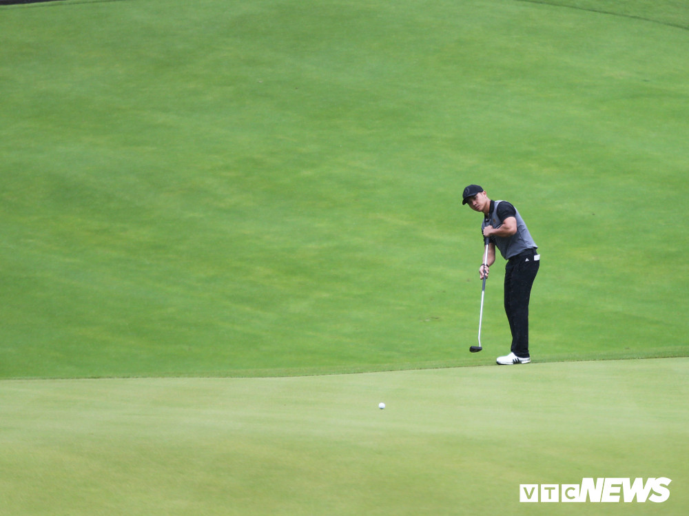 duy-nhat-01 6.48.33 PM