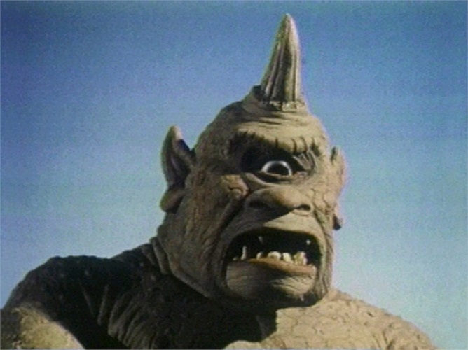 Cyclops mang hình dáng của loài tinh tinh khổng lồ, đầy lông lá