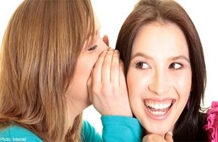 Tán chuyện – ĐH Cornell, Mỹ. Môn học này tập trung vào công trình nghiên cứu của các nhà khoa học hơn là những tạp chí lá cải National Enquirer.