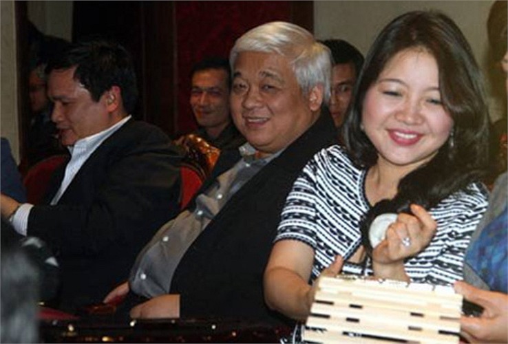 Ông Kiên còn được biết tới với vai trò là một ông bầu trong làng thể thao. Ông trở thành phó chủ tịch HĐQT Công ty cổ phần bóng đá chuyên nghiệp Việt Nam - VPF, chủ tịch Câu lạc bộ bóng đá Hà Nội.