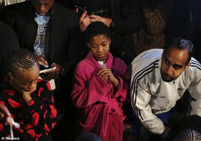 Không khí tang thương bao trùm đất nước Nam Phi sau khi huyền thoại Nelson Mandela ra đi mãi mãi