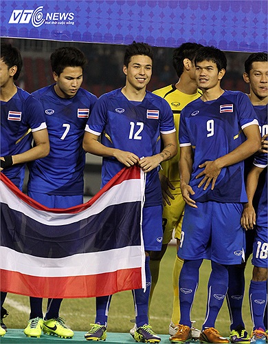 Trước đó, Charyl Chappuis có màn ra mắt đầu tiên trong màu áo U23 Thái Lan ở trận giao hữu với U23 Uganda hồi tháng 11.