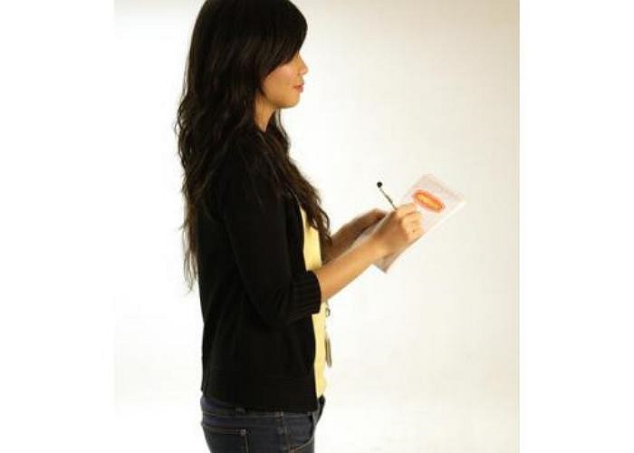 8) Báo chí Mức lương trung bình hàng tháng của sinh viên mới tốt nghiệp: 2,781 đô la Singapore (tương đương 47,3 triệu đồng.