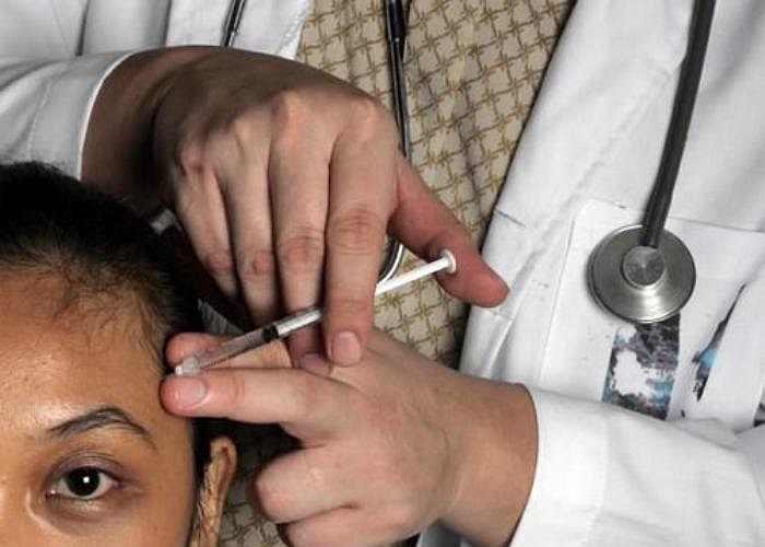 1) Bác sỹ Mức lương trung bình hàng tháng của sinh viên mới tốt nghiệp: 3,095 đôla Singapore (tương đương 52,6 triệu đồng).