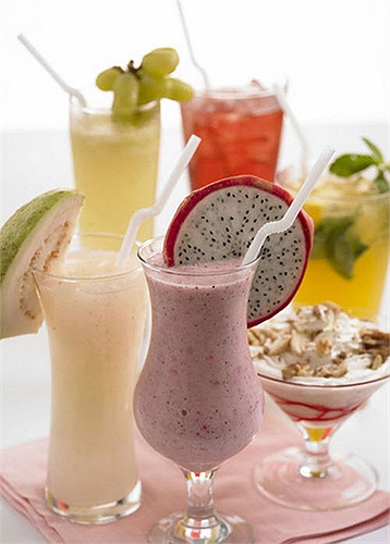 Đồ uống lạnh: Ăn quá nhiều đồ lạnh khiến thân nhiệt giảm, làm ảnh hưởng đến tác dụng của men tiêu hoá và quá trình bài tiết dịch vị. 