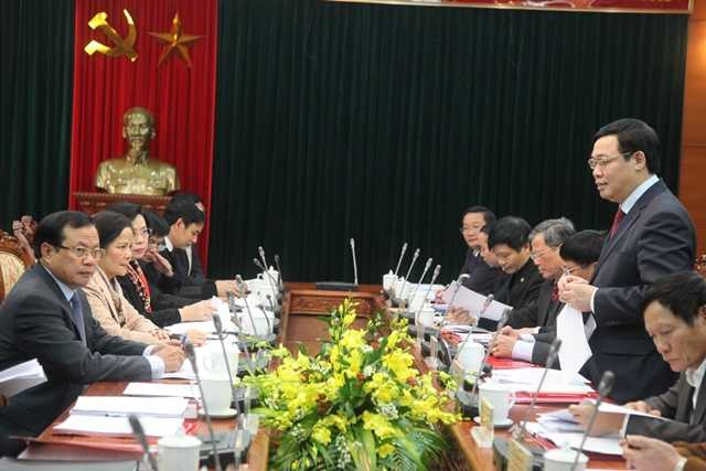  Chiều 25/12, Ban Kinh tế Trung ương đã làm việc với Thành ủy Hà Nội. 