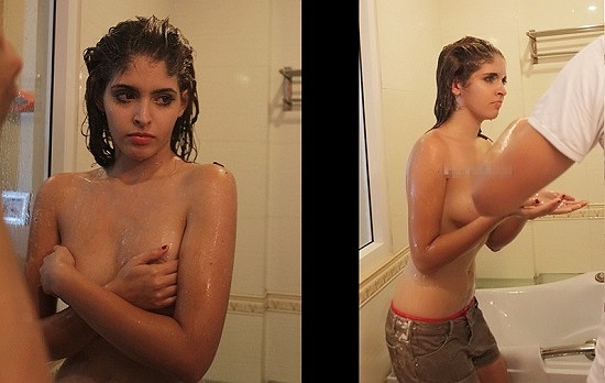 Tháng 10 năm ngoái, cô khiến người hâm mộ 'mắt tròn mắt dẹt' khi khoe những bức ảnh hậu trường nóng bỏng trong một buổi chụp ảnh. 