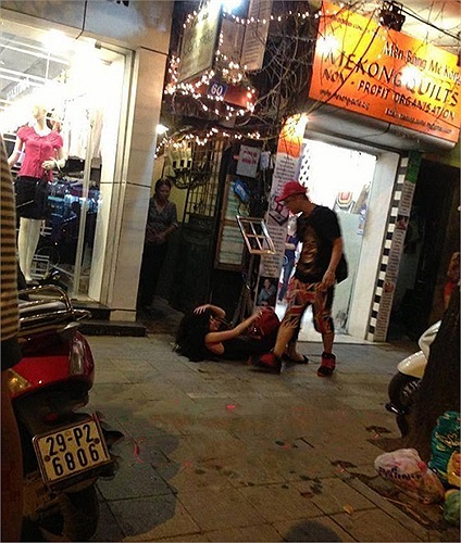 Mới đây nhất, Andrea lại khiến dư luận bàng hoàng khi thông tin cô bị bạn trai mới là Yanbi đánh ngay trên phố hàng Trống vì chuyện cá nhân.