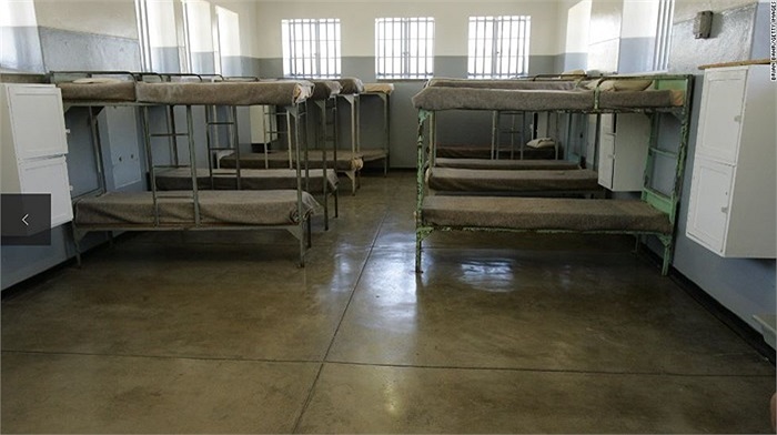 Một phòng giam tập thể 