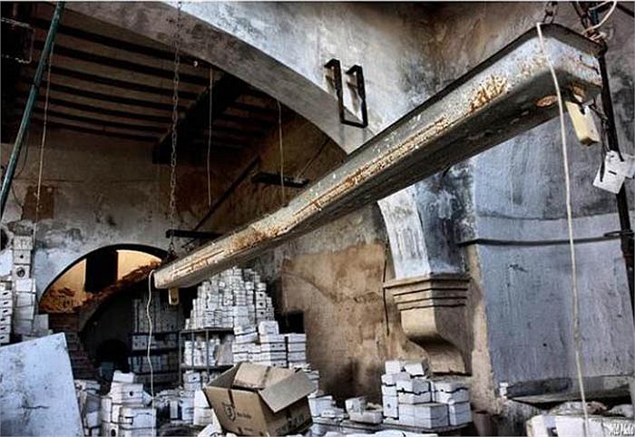 Nhà xưởng sản xuất búp bê sứ nổi tiếng còn tồn tại gần 1 thế kỷ nằm ở Valencia, Tây Ban Nha đã bị bỏ hoang từ lâu.