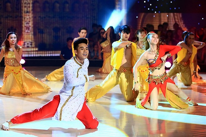 Tối 9/11, trong đêm thi ở chủ đề Freestyle – Biến hóa cùng đạo cụ của chương trình Got To Dance, Ngân Khánh và Hồ Vĩnh Khoa xuất hiện với tư cách khách mời.