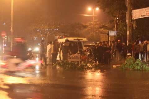 xe tải, <a href='https://vtcnews.vn/oto-xe-may.31.0.html' >xe may</a>, kéo lê, ngã tư ga Vinh