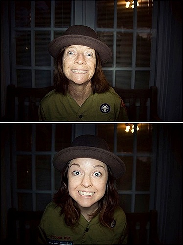 Hai mẹ con đều thể hiện khá tự nhiên và hóm hỉnh. 