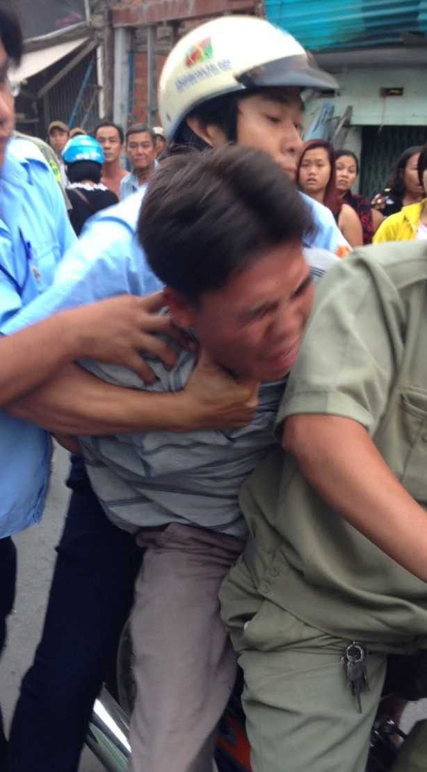 Cán bộ phường đánh dân dã man: Đâu là sự thật?