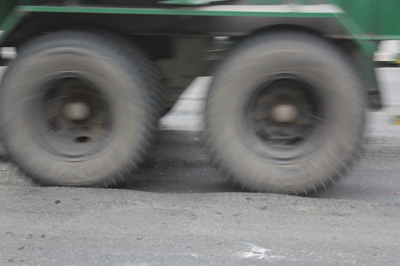 Cận cảnh đường 10.000 tỷ sụt lún nghiêm trọng