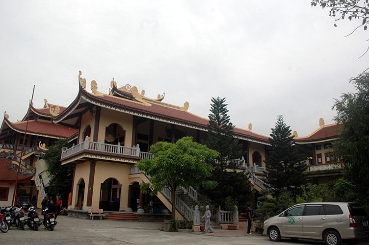 Đại đức Thích Tỉnh Thiền – Phó trụ trì Thiền viện Sùng Phúc cho biết: 'Tới đây Thiền viện Sùng Phúc sẽ làm lễ dâng hương Đại tướng Võ Nguyên Giáp. Làm lễ dâng hương cho Đại tướng xong là mọi người ra về, không tổ chức các hoạt động khác'. 