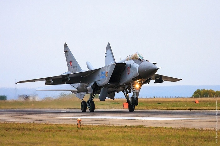 MiG-31BM là chiến cơ đánh chặn có tốc độ cao nhất của Không quân Nga hiện nay, nâng cấp từ MiG-31 và được gọi là 'vua của bầu trời'